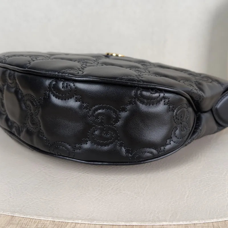 GUCCI Shoulder Bag GG matelasse Black Calfskin Small 27 × 7 × 18 cm — detail view 8 of 11