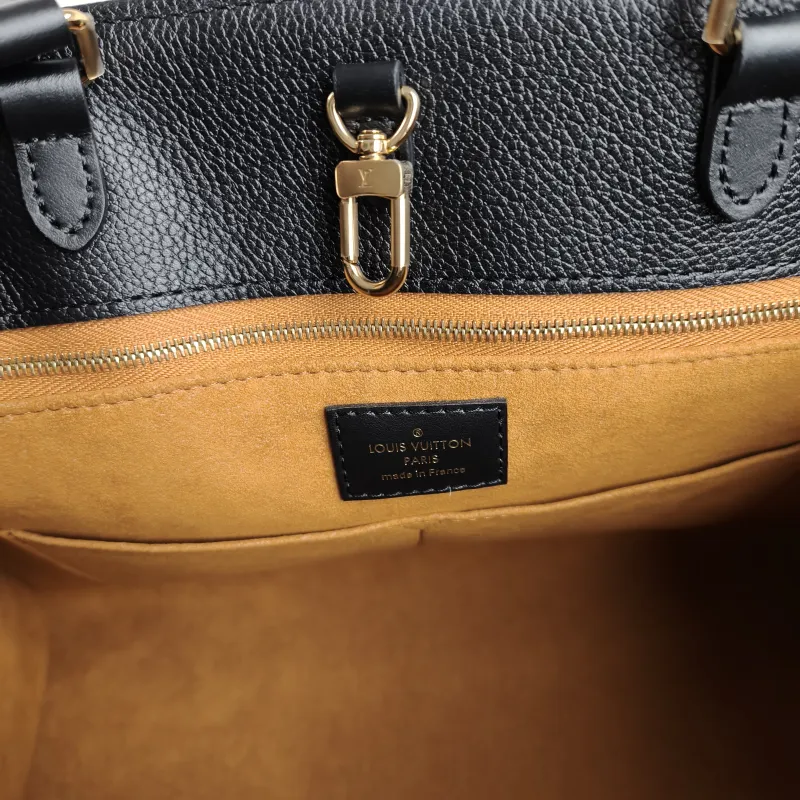 Louis Vuitton Shoulder Bag Onthego Medium Black Monogram Empreinte Embossed Calfskin Medium 35 × 14 × 27 cm — detail view 10 of 10