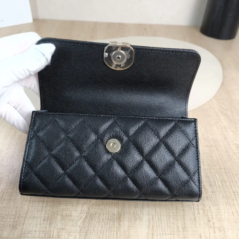Chanel Crossbody Bag kelly Black Grained Calfskin One Size18 × 4.5 × 10 cm — detail view 13 of 14