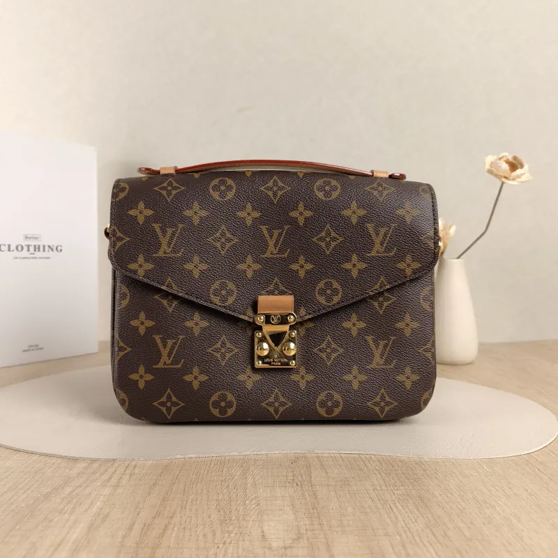 Louis Vuitton Crossbody Bag Pochette Métis Monogram PVC Medium25 × 7 × 19 cm