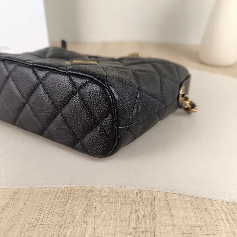 Chanel Crossbody Bag Gold-Tone Hardware Crossbody Bag Black Calfskin One Size21.5 × 7.5 × 19 cm — detail view 10 of 11