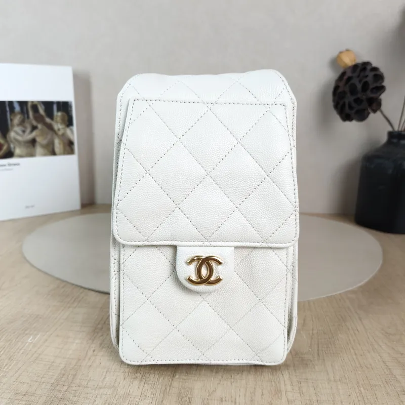 Chanel Shoulder Bag 25Bag White Grained Calfskin Small 26 × 14 × 30 cm — detail view 5 of 11