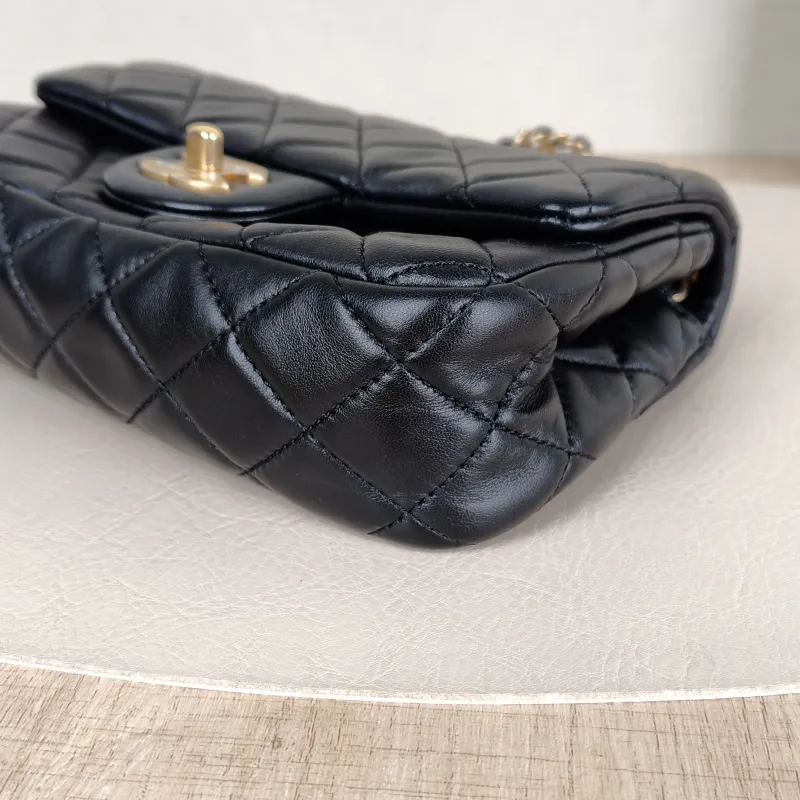 Chanel Crossbody Bag Classic Flap Large Mini CF Mini Black SL ambskin mini 20 × 6 × 12 cm — detail view 7 of 16