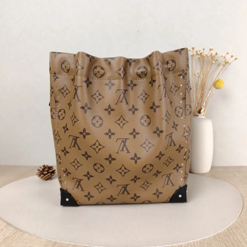 Louis Vuitton Shoulder Bag NOÉ TRUNK Monogram PVC Small 23 × 8 × 27 cm — cover view 3 of 6