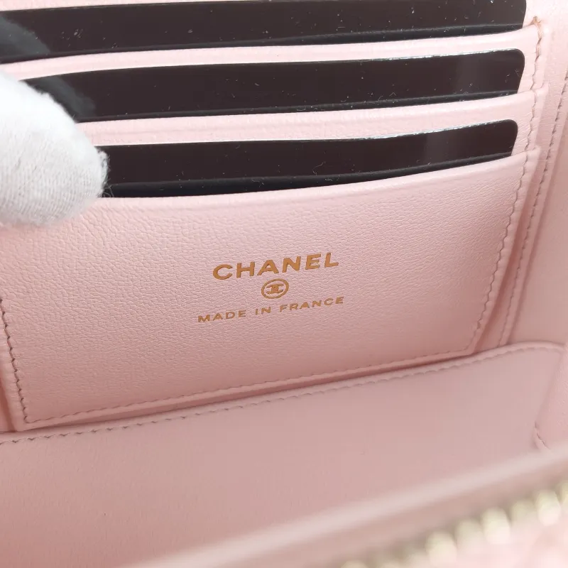 Chanel Crossbody Bag Edition Pink Lambskin Mini 16 × 8 × 9.5 cm — detail view 4 of 13