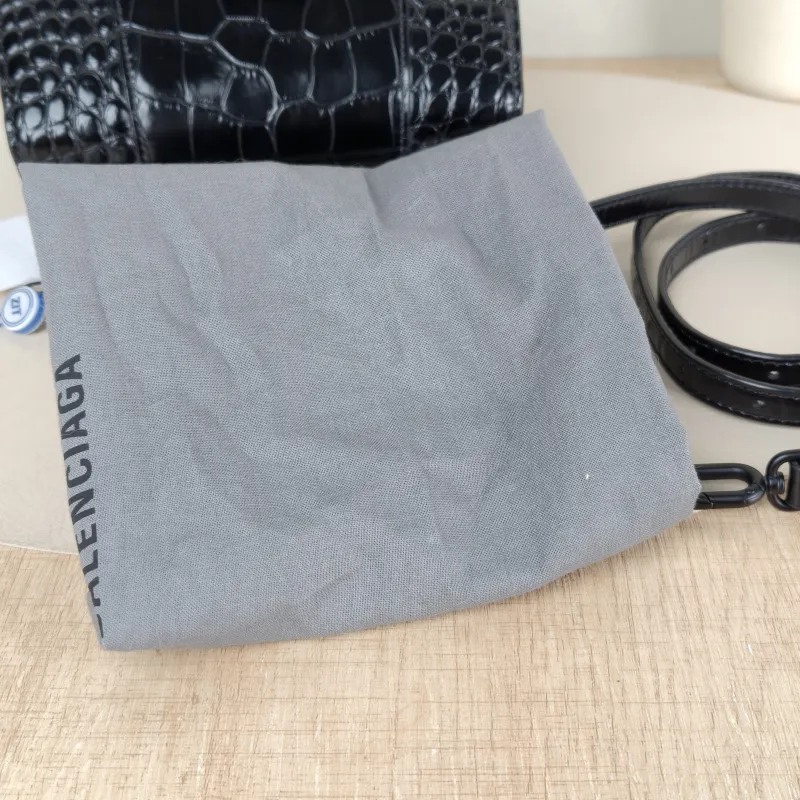 BALENCIAGA Crossbody Bag Hourglass Hourglass Bagsoblack Black Calfskin Mini 19 × 5 × 12 cm — detail view 9 of 12