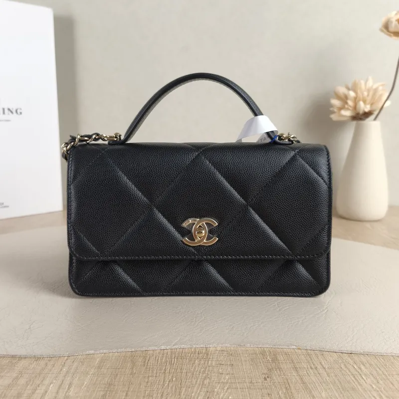 Chanel Crossbody Bag woc Black Grained Calfskin One Size 19.2 × 3.5 × 12.3 cm