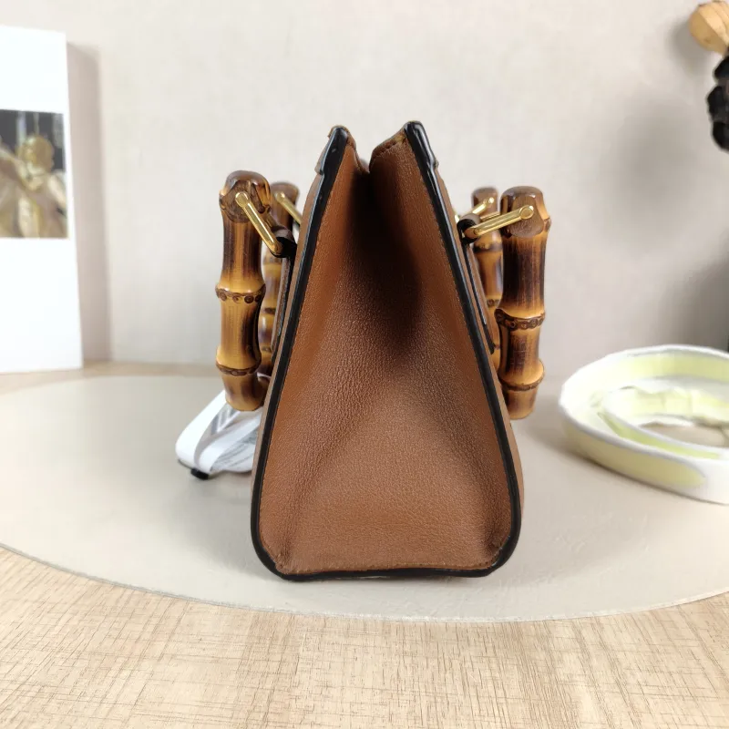 GUCCI Top Handle Bag Diana Top Handle Bag Caramel Calfskin Small 20 × 10 × 16 cm — detail view 12 of 12