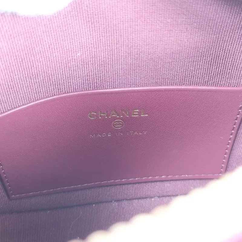 Chanel Crossbody Bag Crossbody Bag Red Grained Calfskin One Size 16 × 6 × 12 cm — detail view 9 of 13