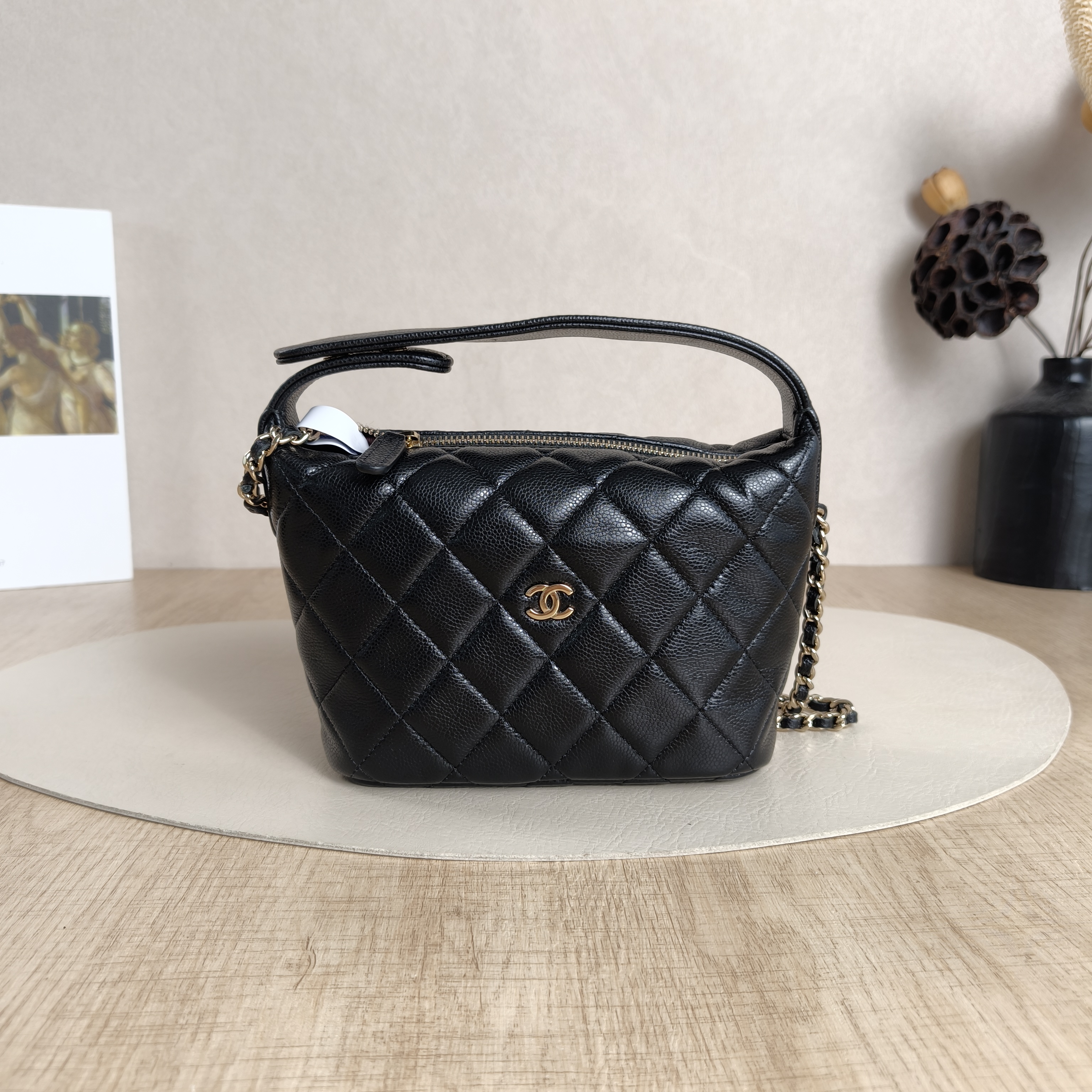 Chanel Crossbody Bag25c Vanity Case Bag Black Grained Calfskin21.5 × 7.5 × 19 cm