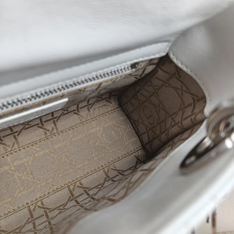 DIOR Crossbody Bag Lady Lady Dior Bag White Lambskin Mini 17 × 7 × 15 cm Conditioned — detail view 2 of 11