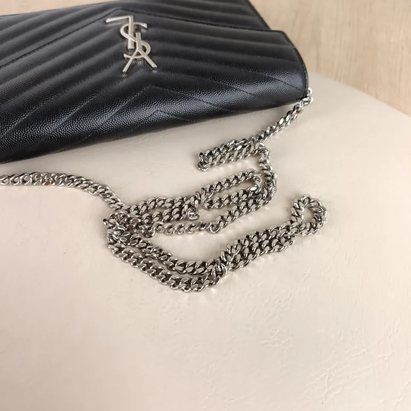SAINT LAURENT Shoulder Bag CASSANDRE ENVELOPE Black Calfskin One Size 22.5 × 4 × 14 cm — detail view 9 of 10