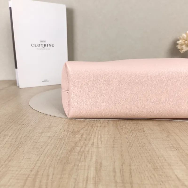 Louis Vuitton Crossbody Bag BUNDLE Pink Monogram Empreinte Embossed Calfskin28 × 11.5 × 20 cm — detail view 6 of 11