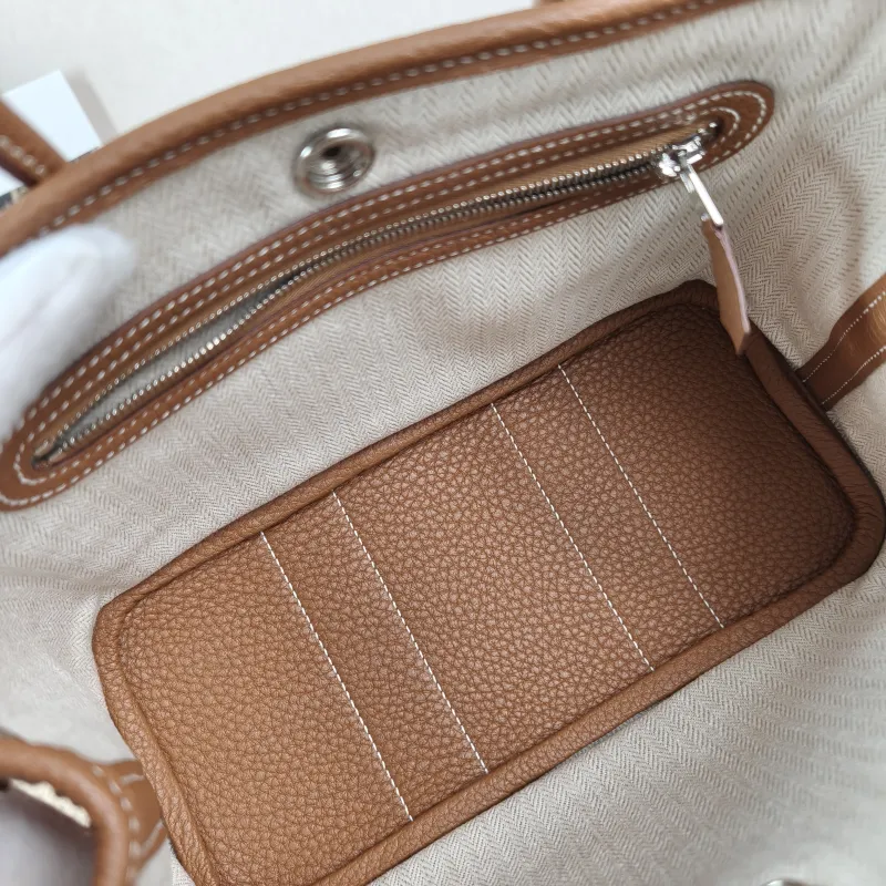 Hermès Top Handle Bag Neo Garden 23 Mini Negonda Calfskin Mini 23 × 10 × 16 cm W — detail view 8 of 9