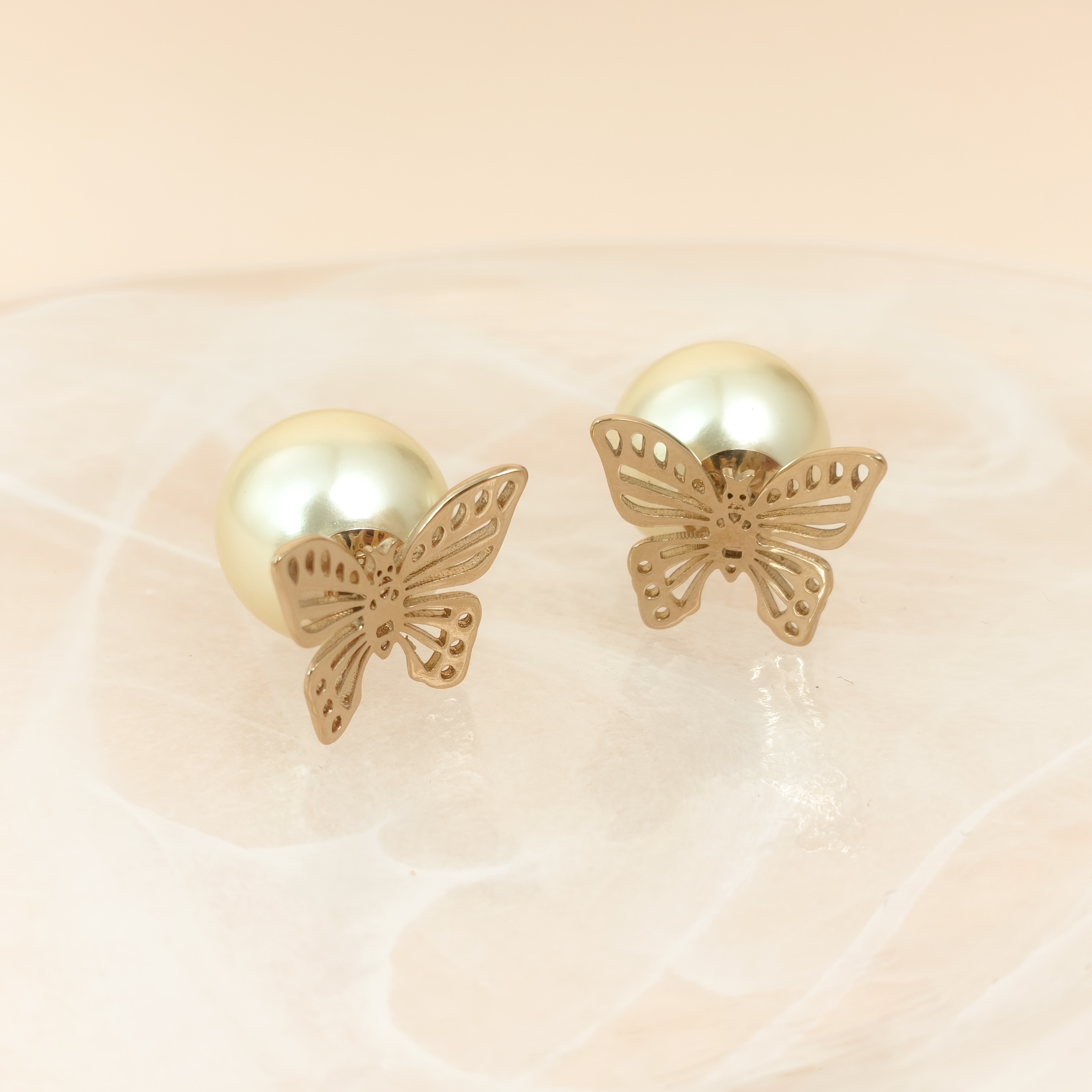 DIOR Earrings Pearl Earrings Gold One Size — cover view 2 of 6