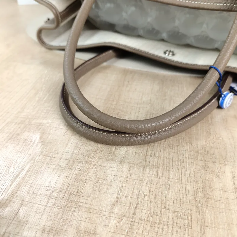 Hermès Top Handle Bag Garden Party 36 36 Negonda Calfskin Large 36 × 17 × 26 cm z — detail view 2 of 11