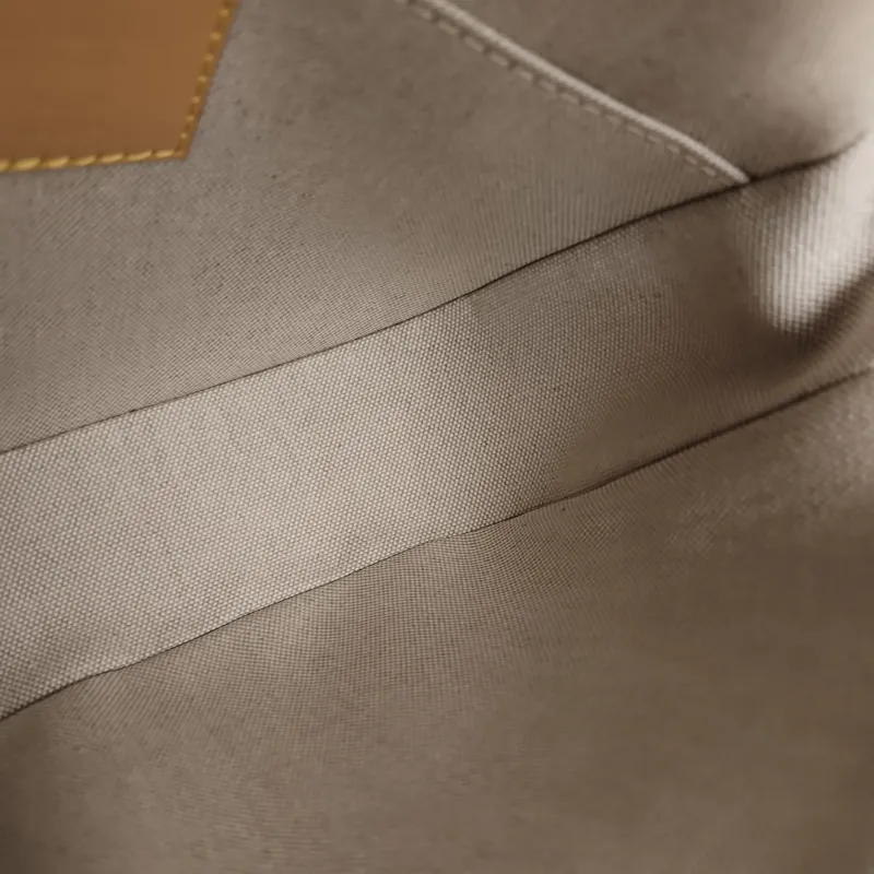 Louis Vuitton Crossbody Bag MONTSOURIS Messenger Bag Brown PVC Small 20 × 7 × 17 cm Edition — detail view 12 of 13