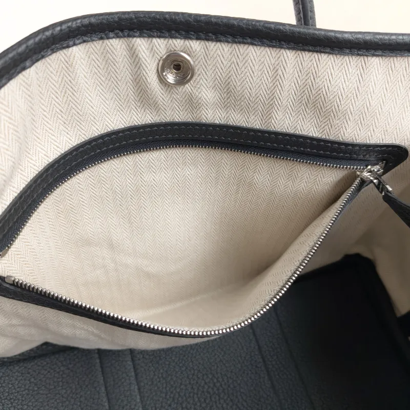 Hermès Top Handle Bag Garden Party 30 30 Black Negonda Calfskin Medium 30 × 13 × 21 cm G — detail view 5 of 10