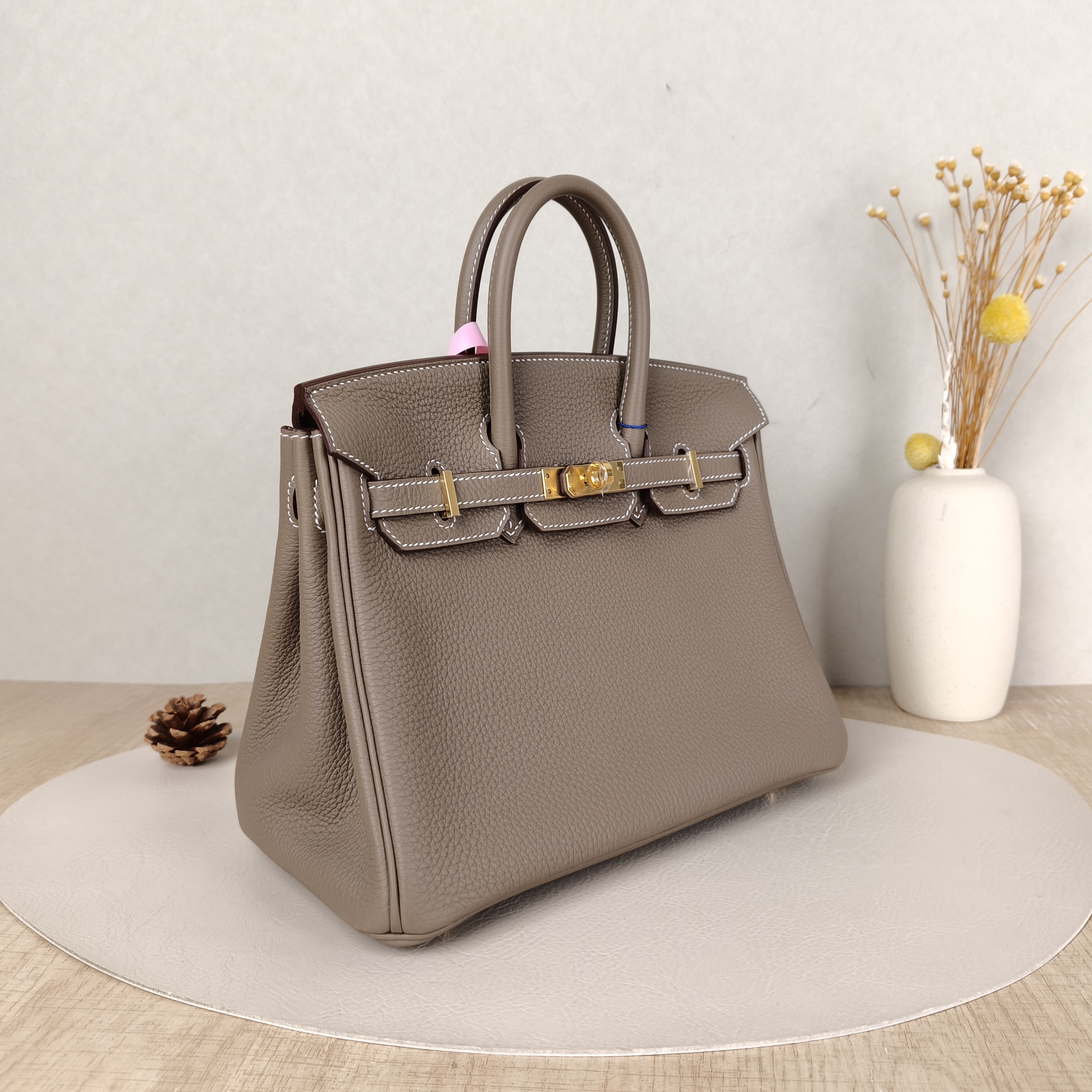 Hermès Top Handle Bag Birkin 25 Gold-Tone Hardware Togo Calfskin Small25 × 13 × 20 cm — cover view 5 of 5
