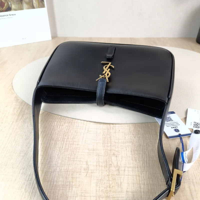 SAINT LAURENT Shoulder Bag LE 5 À 7 Black Calfskin Small23 × 6.5 × 16 cm — detail view 5 of 12