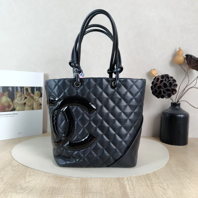 Chanel Shoulder Bag Cambon Basket Black Calfskin Small 20 × 12 × 24 cm 10