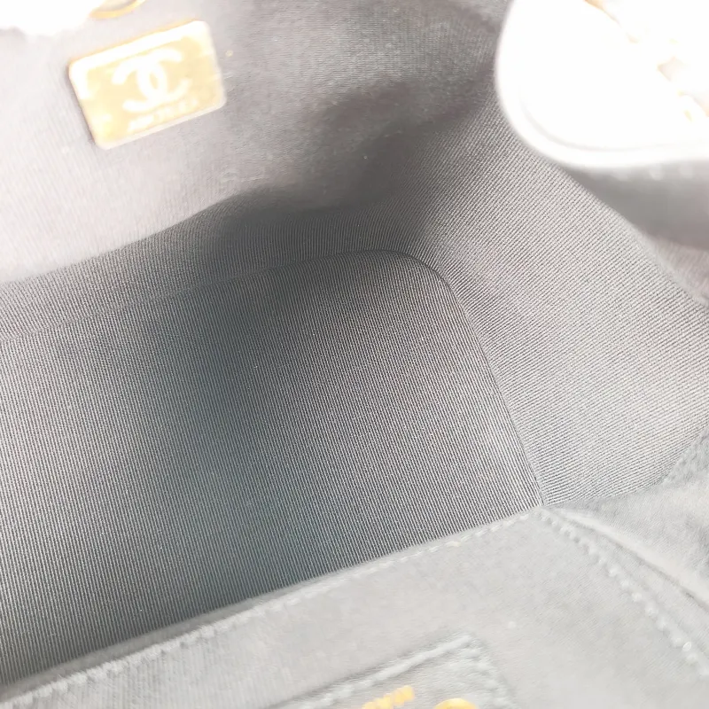 Chanel Backpack Duma Black Calfskin Small 18 × 12 × 18.5 cm — detail view 13 of 14