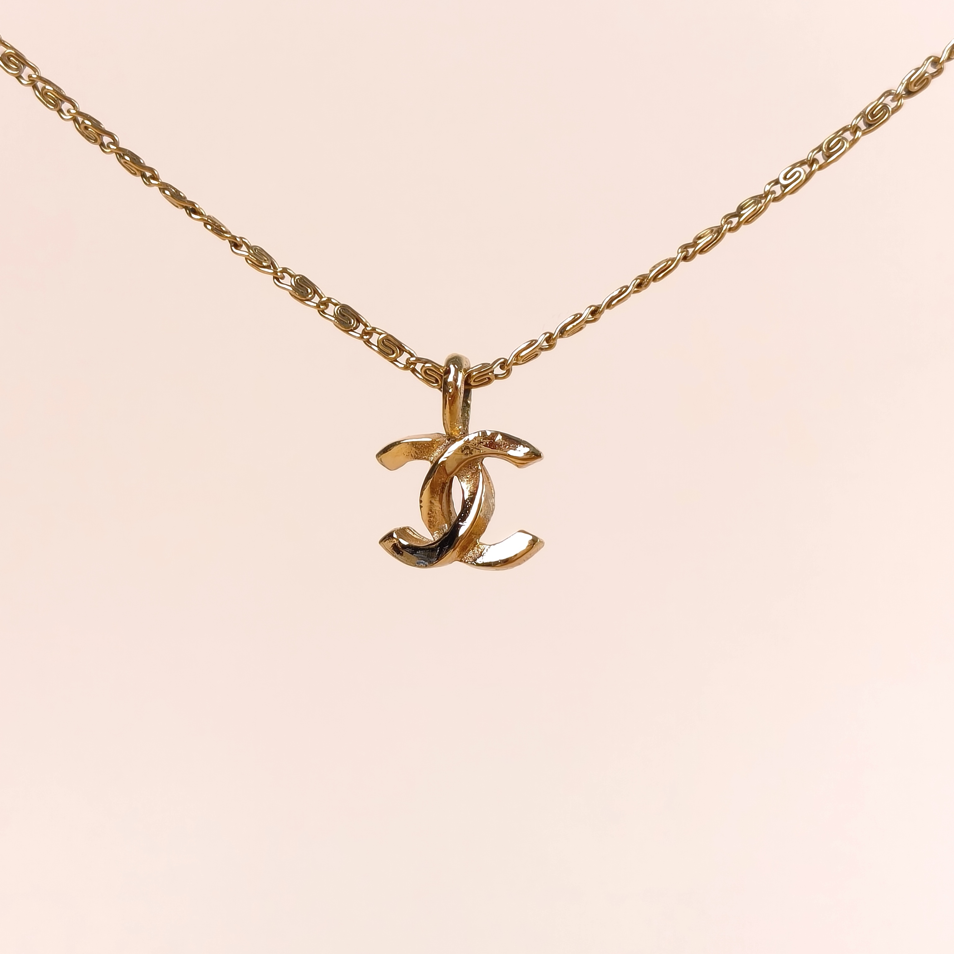 CHANEL Jewelry c 40cm