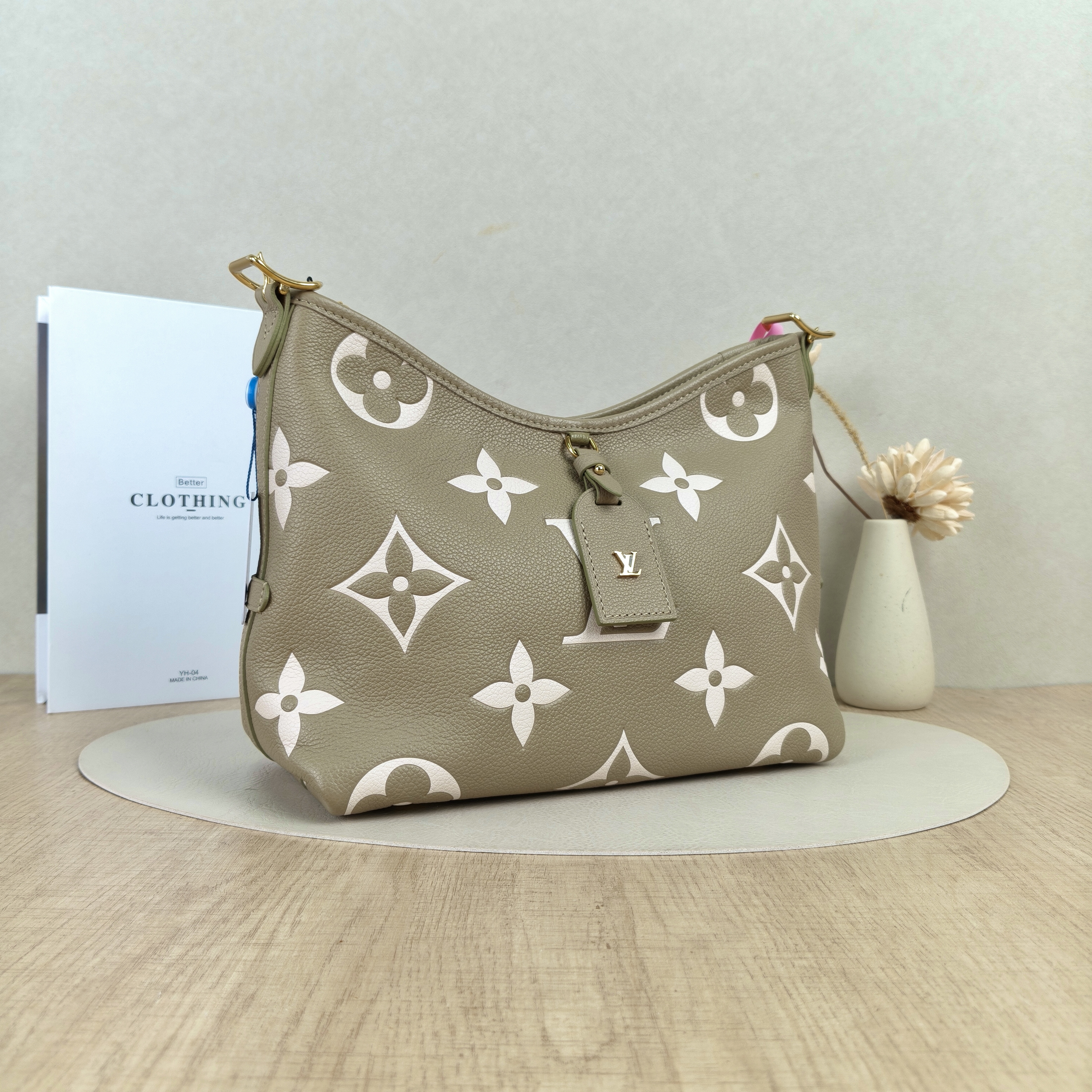 Louis Vuitton Crossbody Bag Carryall Calfskin Small29.5 × 12 × 24 cm — cover view 8 of 8