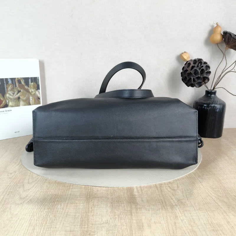 LOEWE Shoulder Bag Flamenco Black Calfskin Large 38 × 14 × 29 cm — cover view 2 of 5