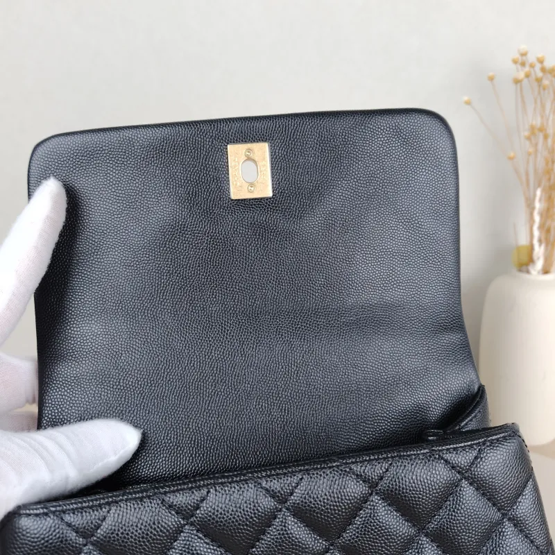 Chanel Top Handle Bag Coco Handle​Black Grained Calfskin Small24 × 10 × 14 cm — detail view 7 of 15