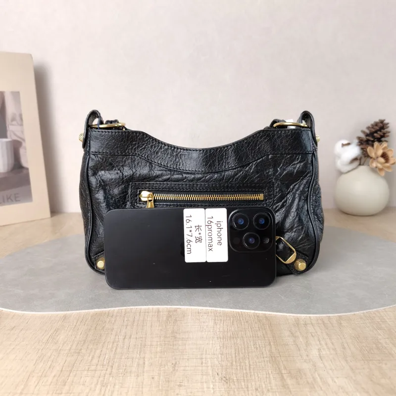 BALENCIAGA Shoulder Bag Black Lambskin 23 × 5 × 14.5 cm — cover view 6 of 6