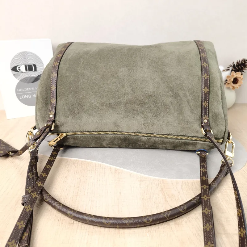Louis Vuitton Shoulder Bag EXPRESS Shoulder Bag Green Suede Medium 36 × 18.5 × 24 cm — detail view 6 of 13