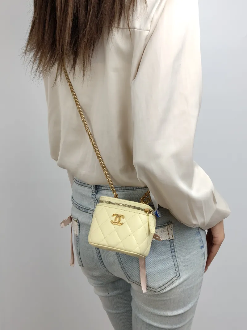 Chanel Crossbody Bag Edition Yellow Lambskin One Size 10 × 7 × 9 cm — on-model view 1 of 2