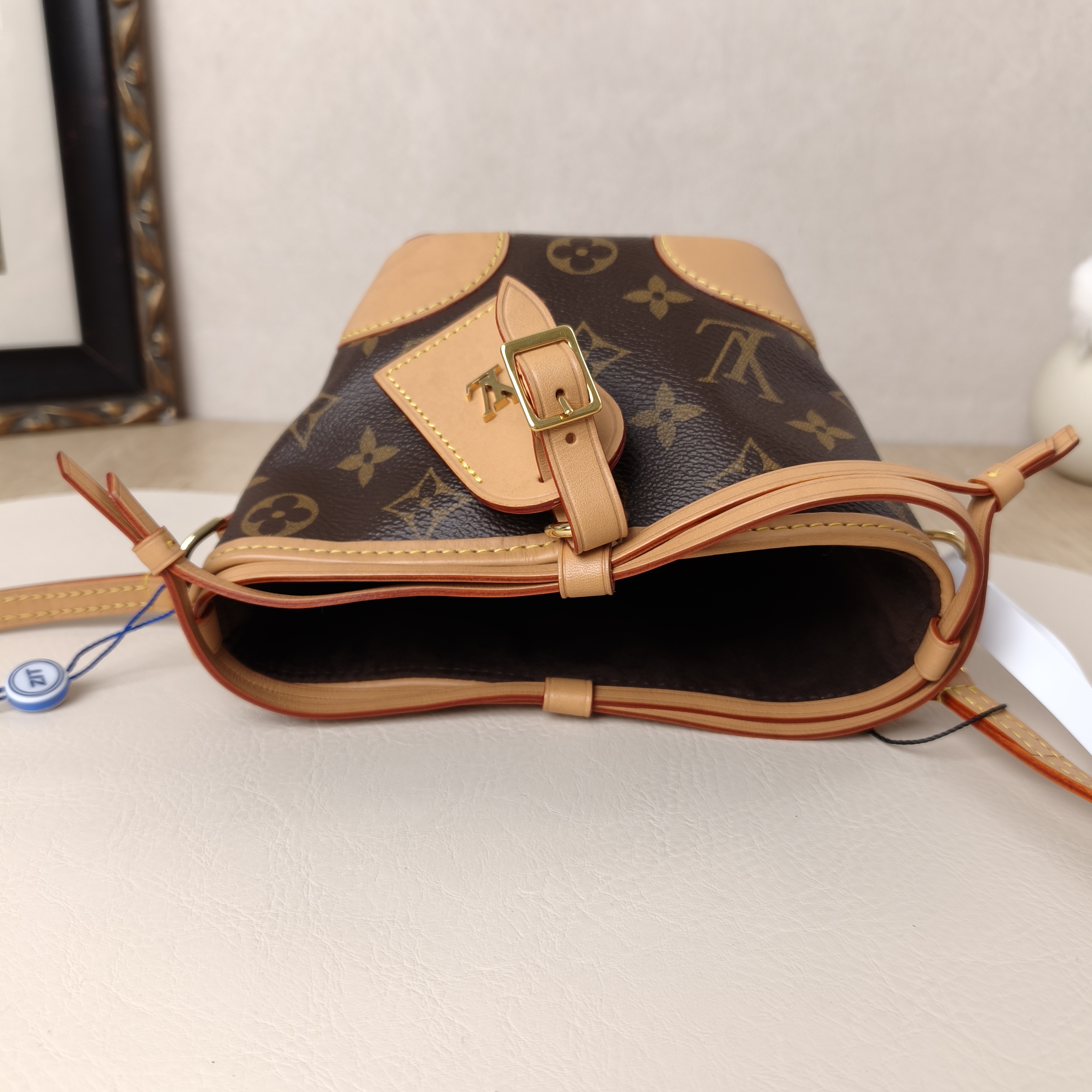 Louis Vuitton Crossbody Bag NOÉ PURSE Monogram PV Cmini11.5 × 11.5 × 12 cm — cover view 8 of 11