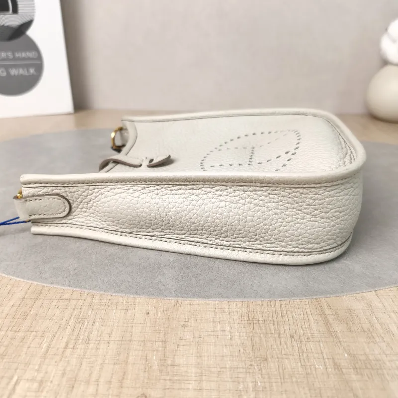 Hermès Crossbody Bag Evelyne Mini 16 Mini 16 TC Calfskin Mini 17 × 5.5 × 18 cm U — detail view 1 of 13