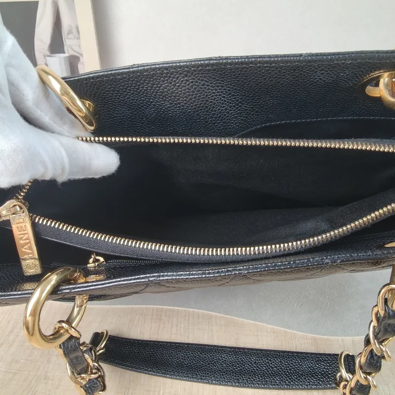 Chanel Shoulder Bag Grand Shopping Tote​ GST Shopping Tote Black Grained Calfskin Large 33 × 13 × 24 cm 15 — detail view 3 of 15