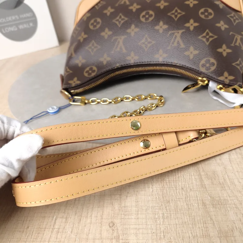 Louis Vuitton Crossbody Bag Boulogne PVC Small26 × 9.5 × 16 cm — detail view 10 of 13