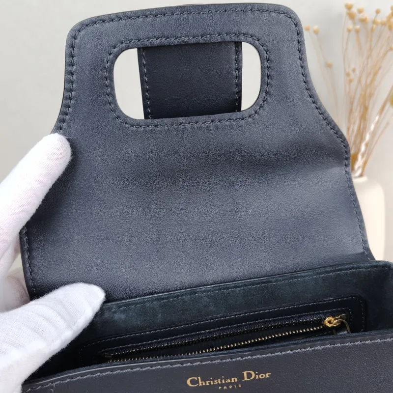 DIOR Crossbody Bag D-Fence Black Calfskin Medium 22.5 × 5 × 17.5 cm — detail view 9 of 12