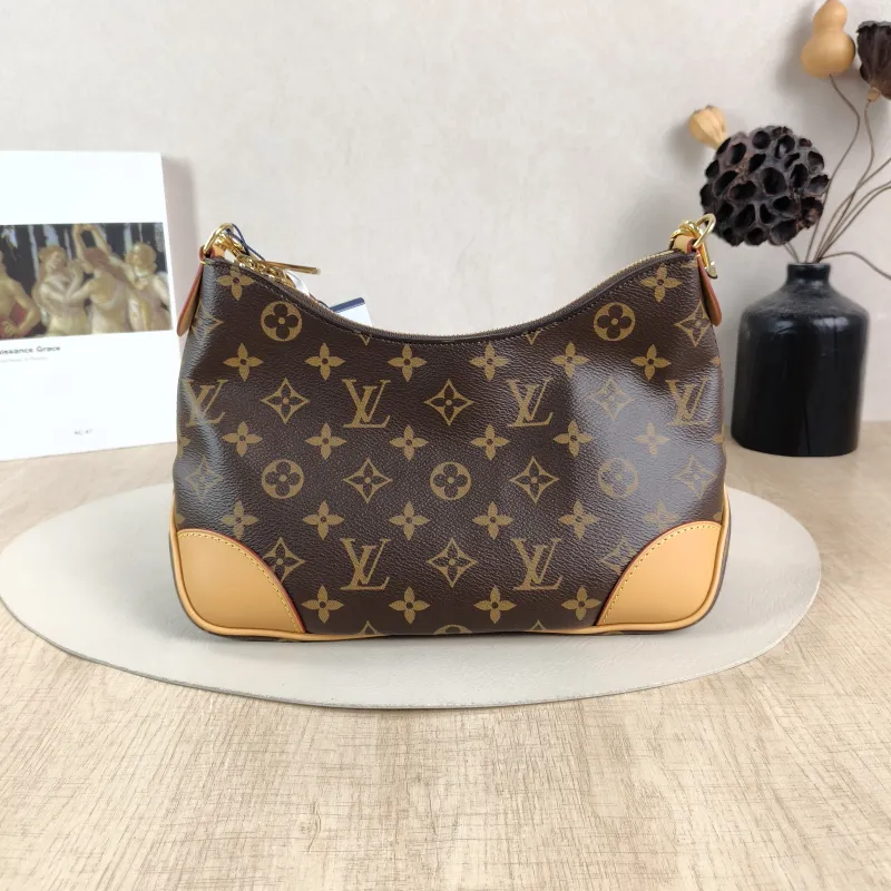 Louis Vuitton Crossbody Bag Boulogne PVC Small 26 × 9.5 × 16 cm — cover view 5 of 6