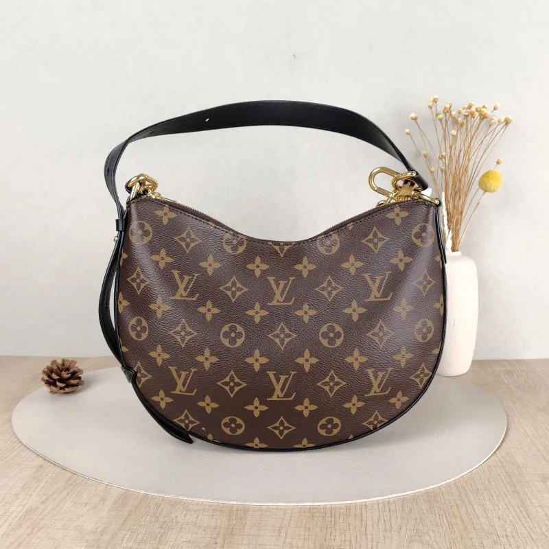 Louis Vuitton Shoulder Bag COOKIE Monogram PVC BB 28.5 × 5 × 19 cm