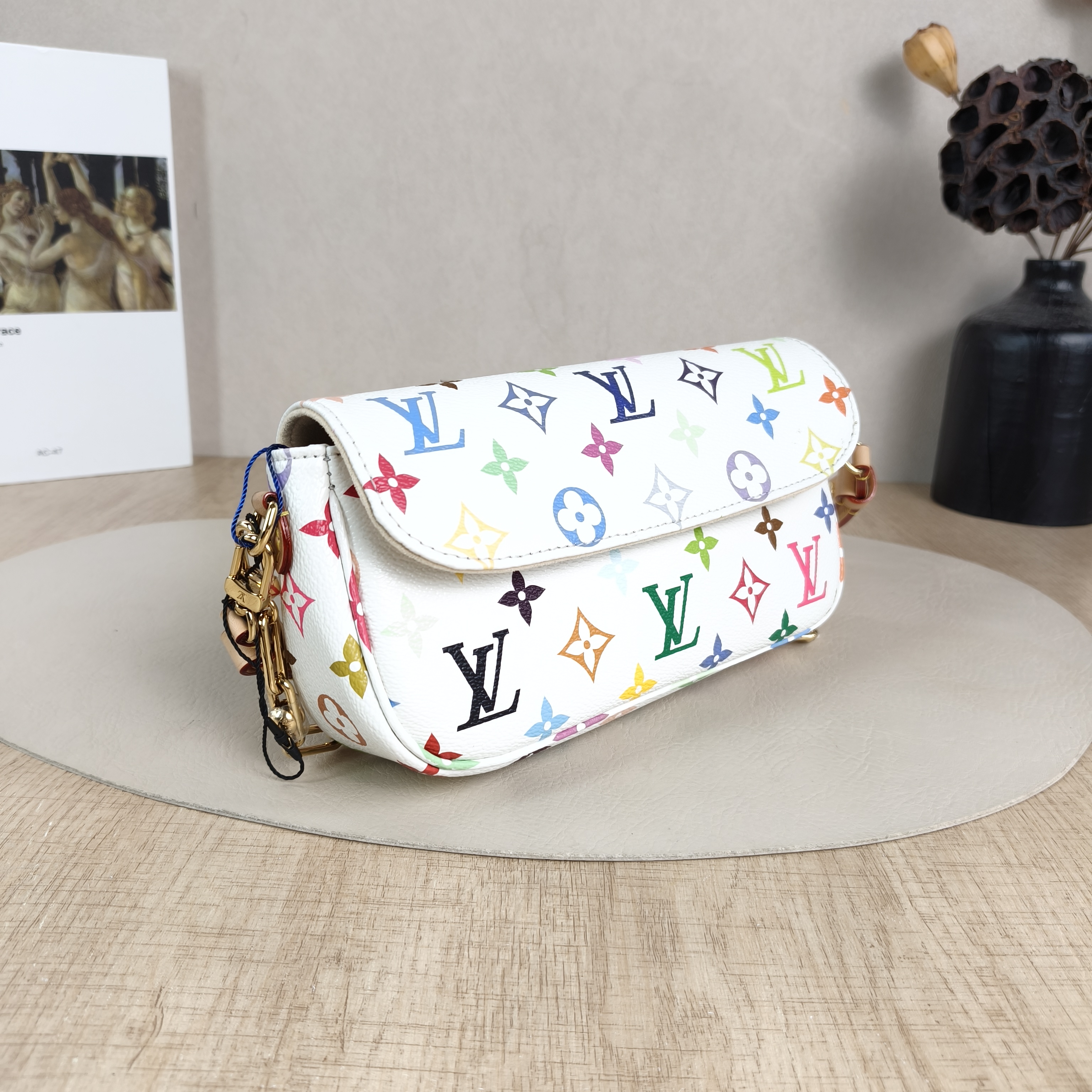 Louis Vuitton Crossbody Bag IVY Multicolore PVC Small23.5 × 4.3 × 12 cm — cover view 3 of 6