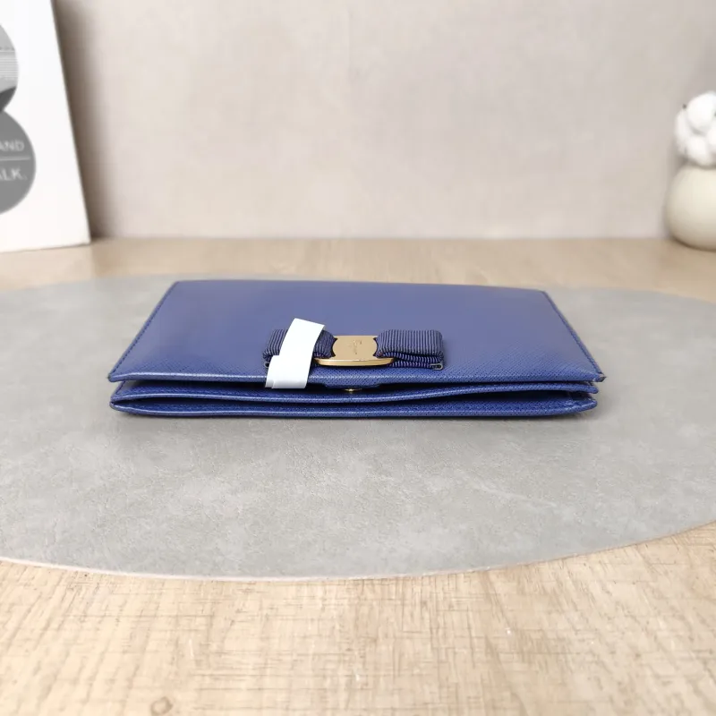 FERRAGAMO Crossbody Bag Chain Bag Blue Calfskin One Size19 × 2 × 11 cm — cover view 5 of 5