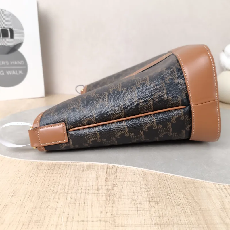 CELINE Crossbody Bag Triomphe Bucket Bag Monogram PVC Small22 × 13 × 26 cm — detail view 6 of 14