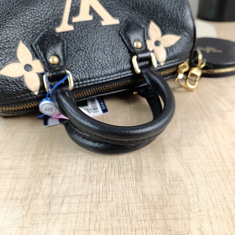 Louis Vuitton Crossbody Bag Papillon Black · White Monogram Empreinte Embossed Calfskin BB 20 × 10 × 10 cm — detail view 5 of 12