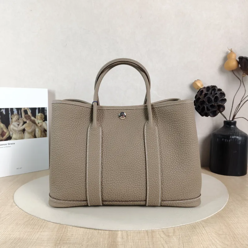 Hermès Top Handle Bag Garden Party 30 30 Negonda Calfskin Medium 30 × 13 × 21 cm G