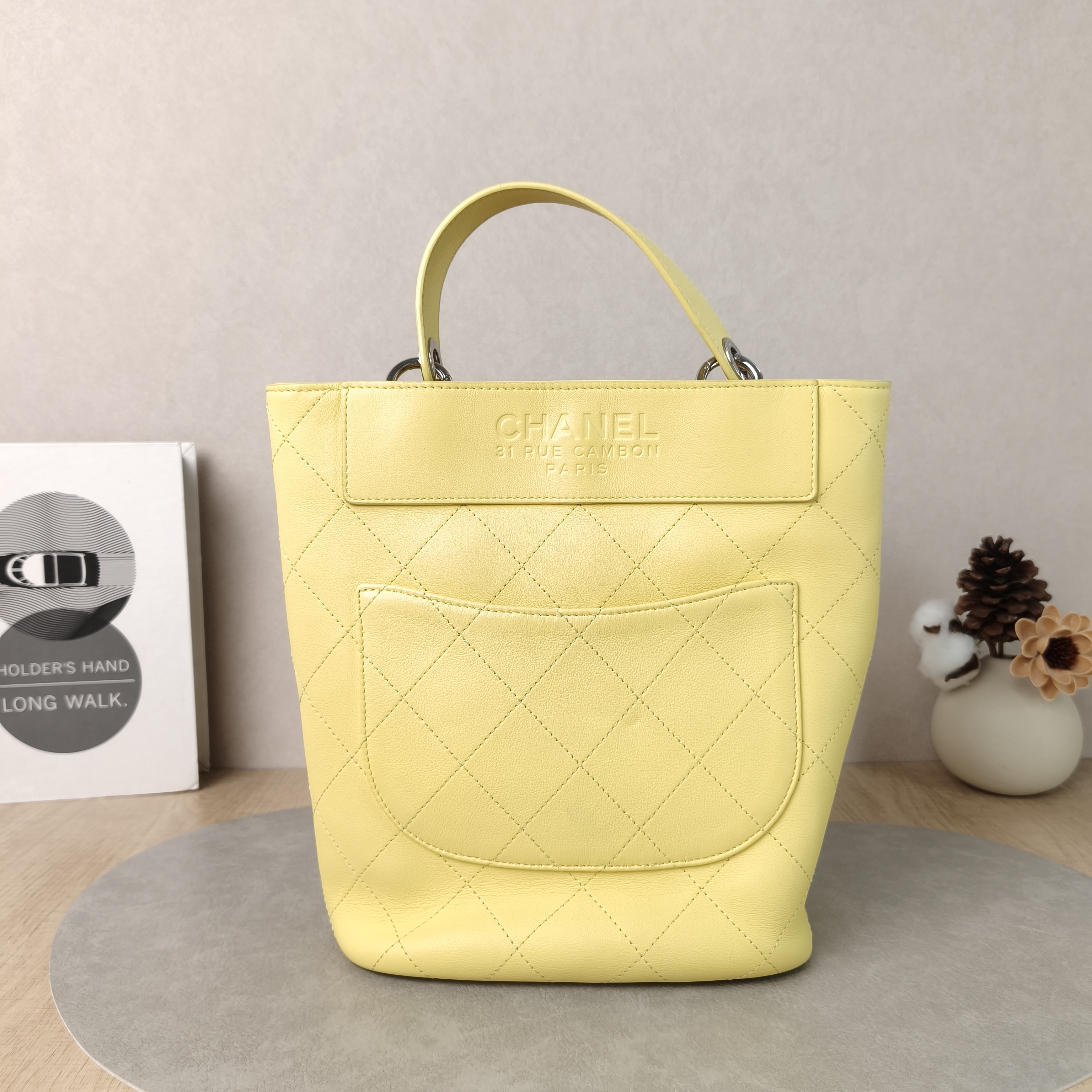 Chanel Crossbody Bag Crossbody Bag Calfskin One Size19 × 10 × 24 cm — cover view 3 of 6