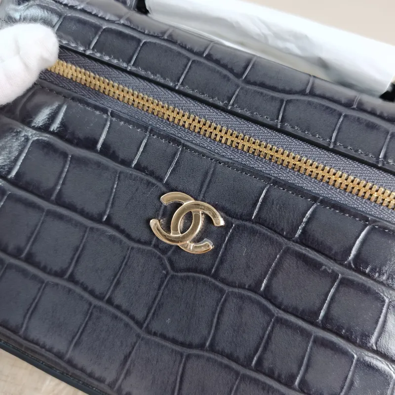 Chanel Crossbody Bag Collectionlp Top Handle Bag Dark Grey Calfskin One Size 19.5 × 5 × 17 cm — detail view 5 of 12