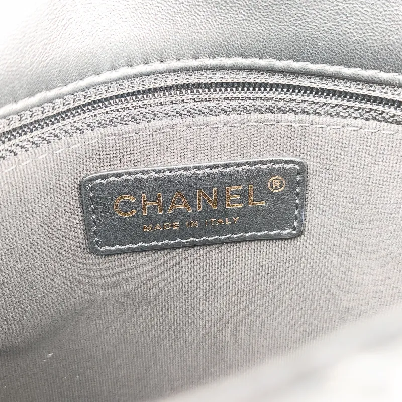 Chanel Backpack logo Backpack Black Lambskin 19 × 6 × 17 cm — detail view 1 of 13