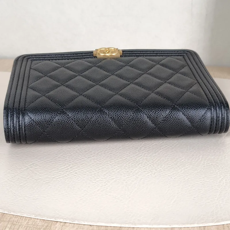 Chanel Crossbody Bag Le Boy​ WOC Black Grained Calfskinmini19.2 × 3.5 × 12.3 cm — detail view 11 of 13