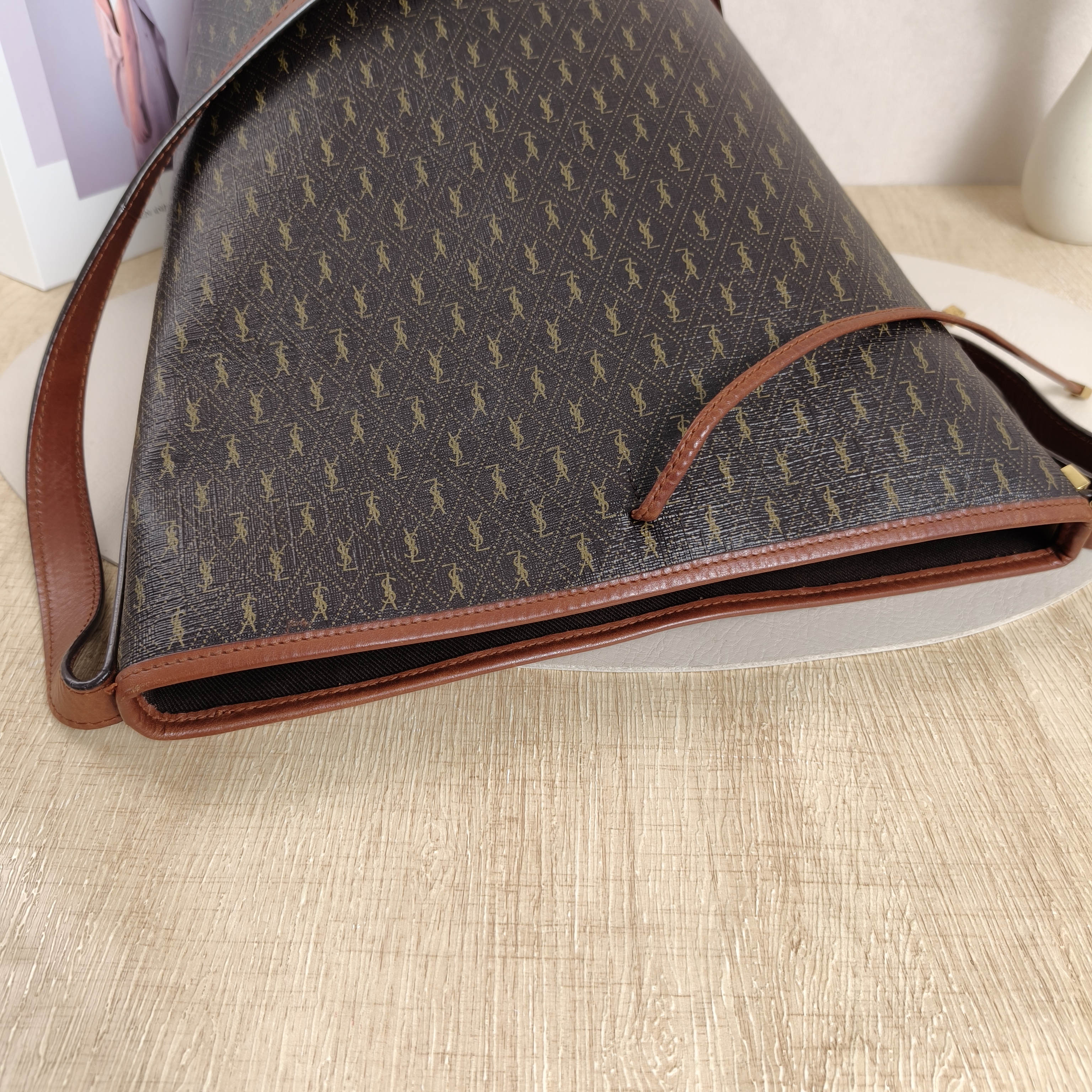 SAINT LAURENT Shoulder Bag Bucket Bag Brown PVC One Size21 × 21 × 37.5 cm — cover view 10 of 11